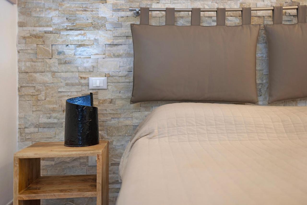 Ama Apartment Albenga Bagian luar foto